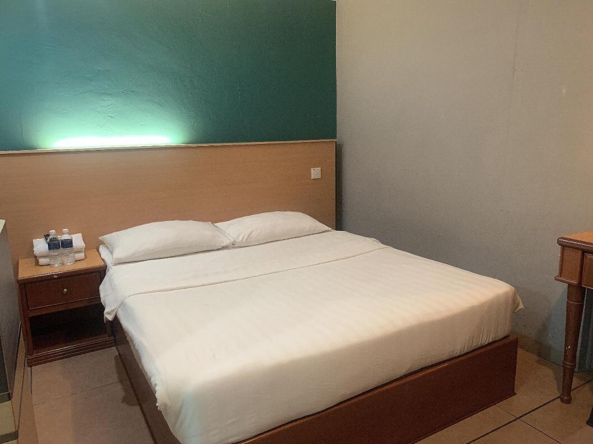 River Park Hotel Сибу Экстерьер фото