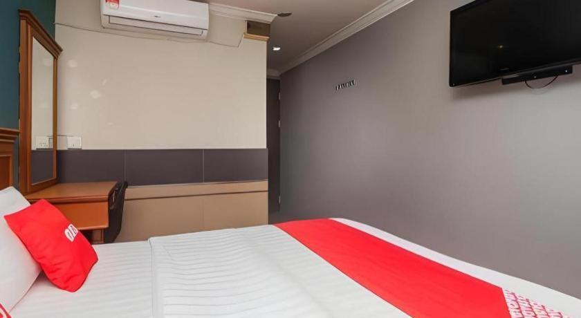 River Park Hotel Сибу Экстерьер фото
