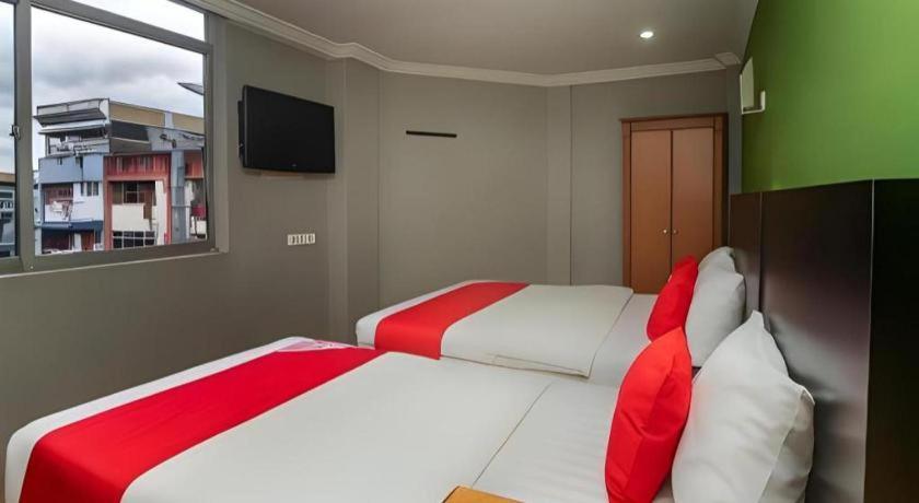 River Park Hotel Сибу Экстерьер фото