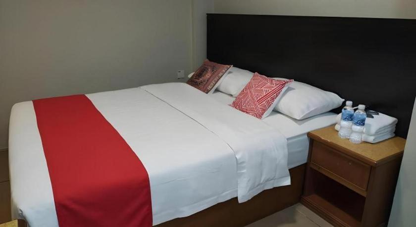 River Park Hotel Сибу Экстерьер фото